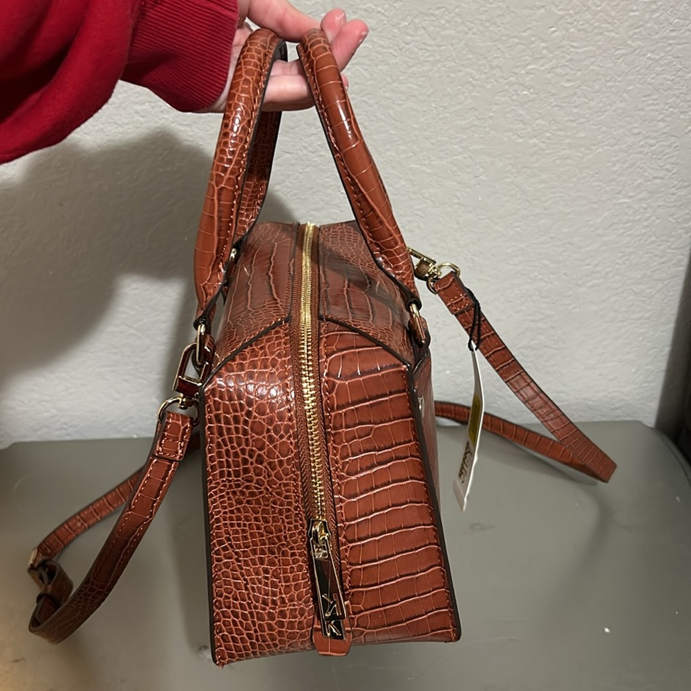 Purse - Picture 2 of 4